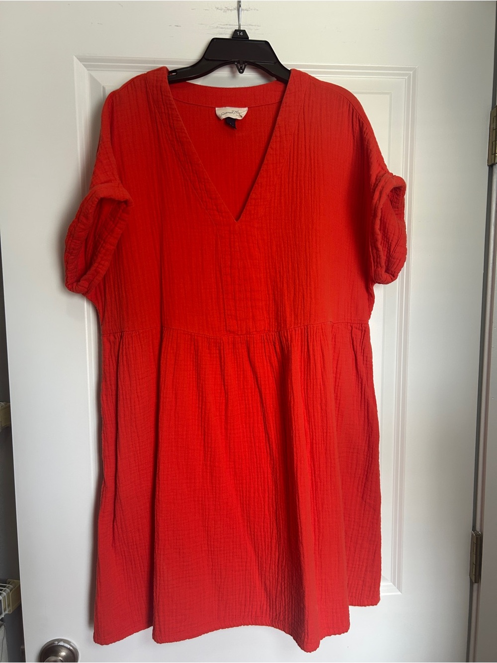 Universal Thread Bright Red V-Neck Short Sleeve Tunic Dress